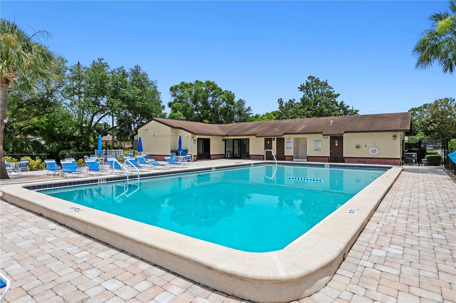 MAGNOLIA SQUARE CONDO INC - Residential