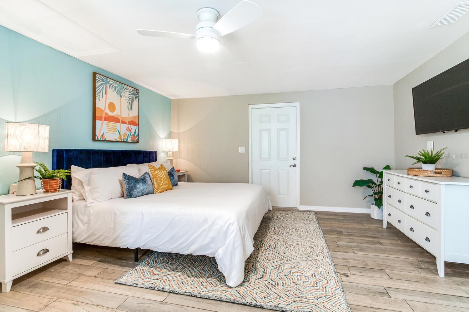 SEA SHELL OF INDIAN SHORES - Residential