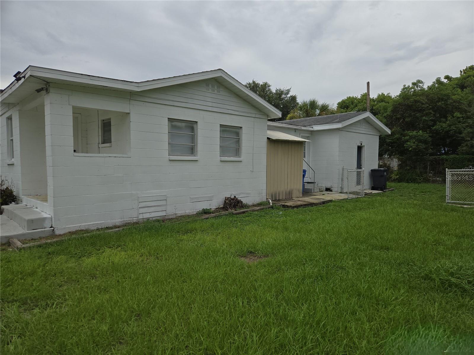 HAMNERS W E HOMESTEAD ACRES - Residential Income