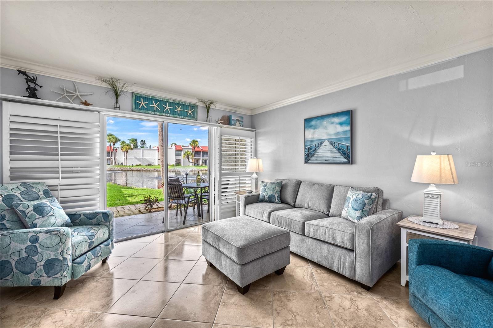 RUNAWAY BAY - Residential