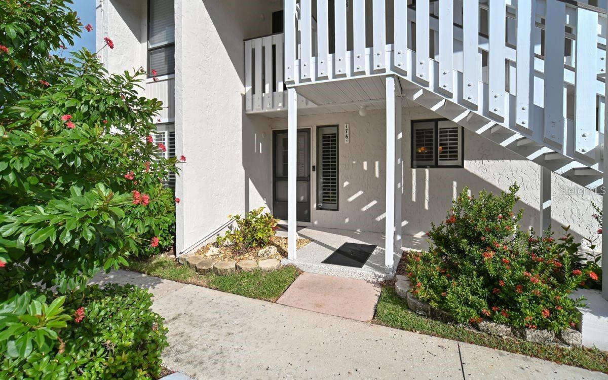 RUNAWAY BAY - Residential