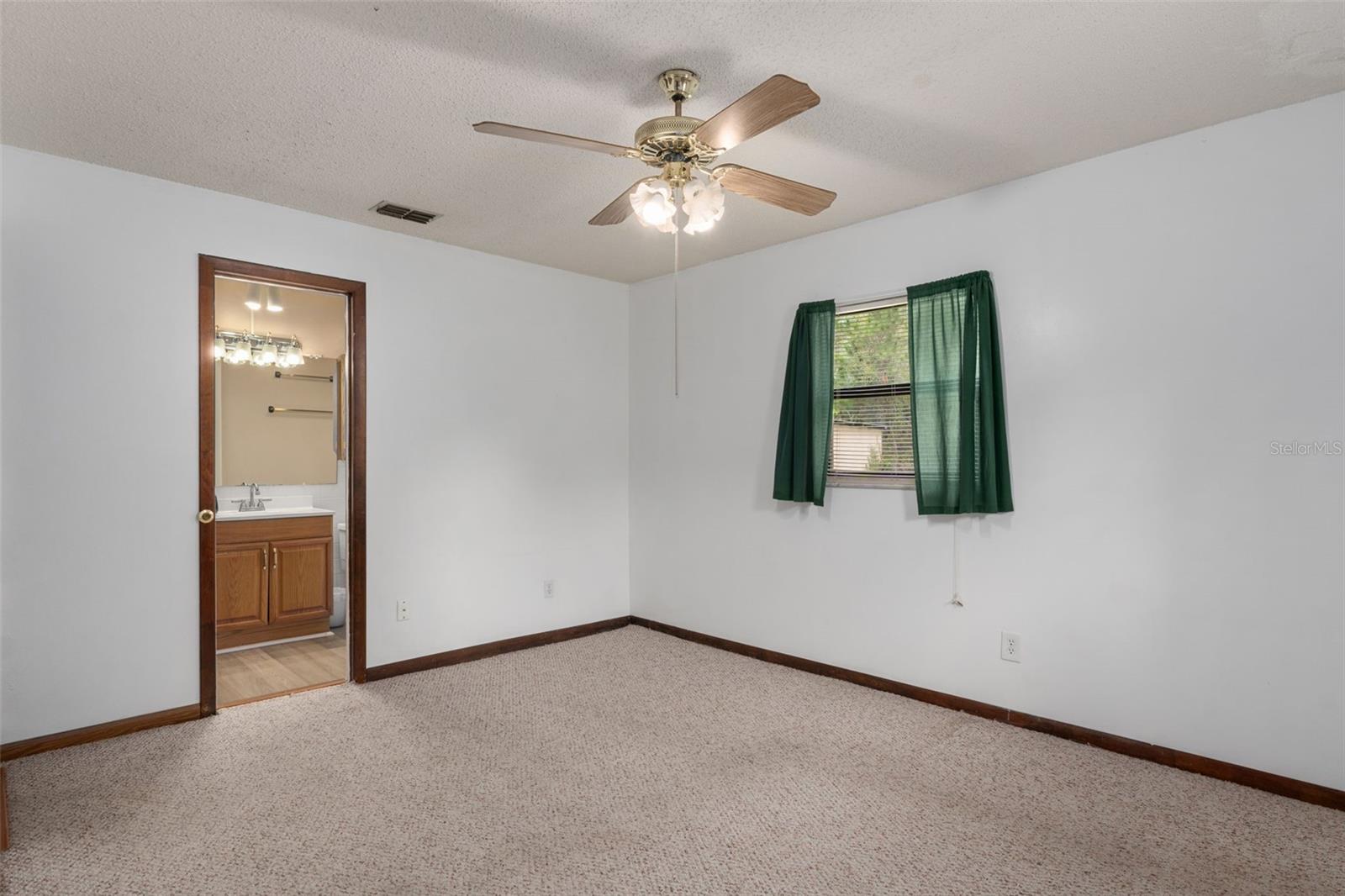 MEADOW WOOD - Residential