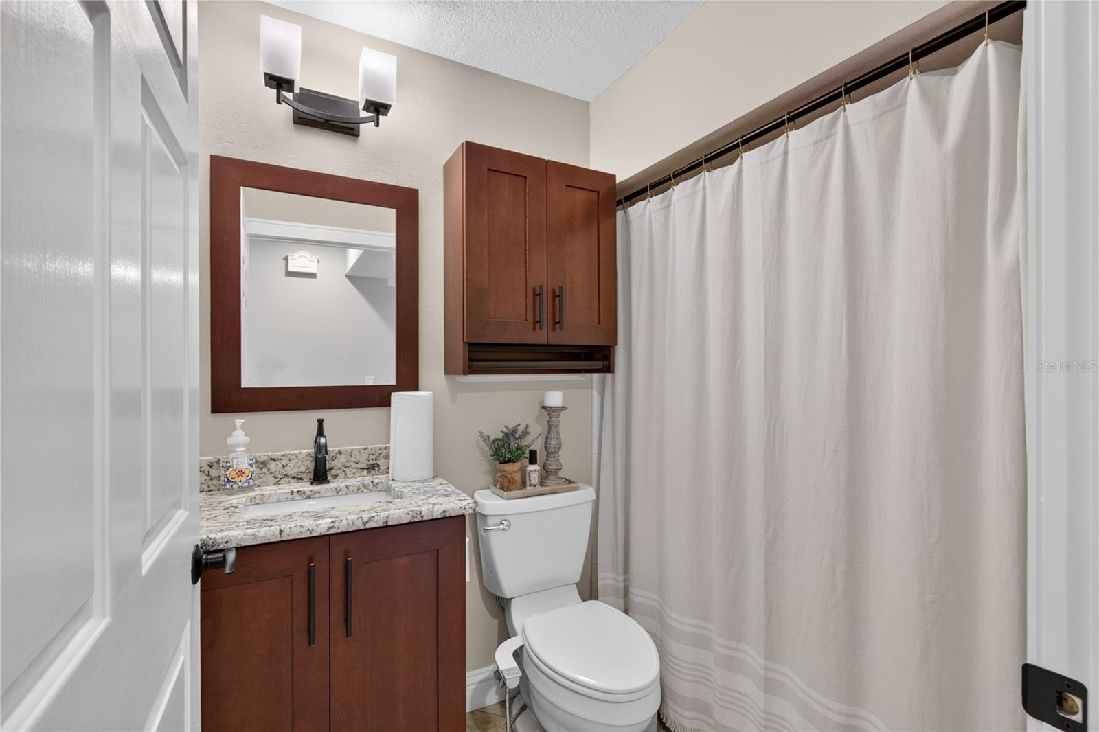 LAKE BEAUCLAIRE SUB - Residential