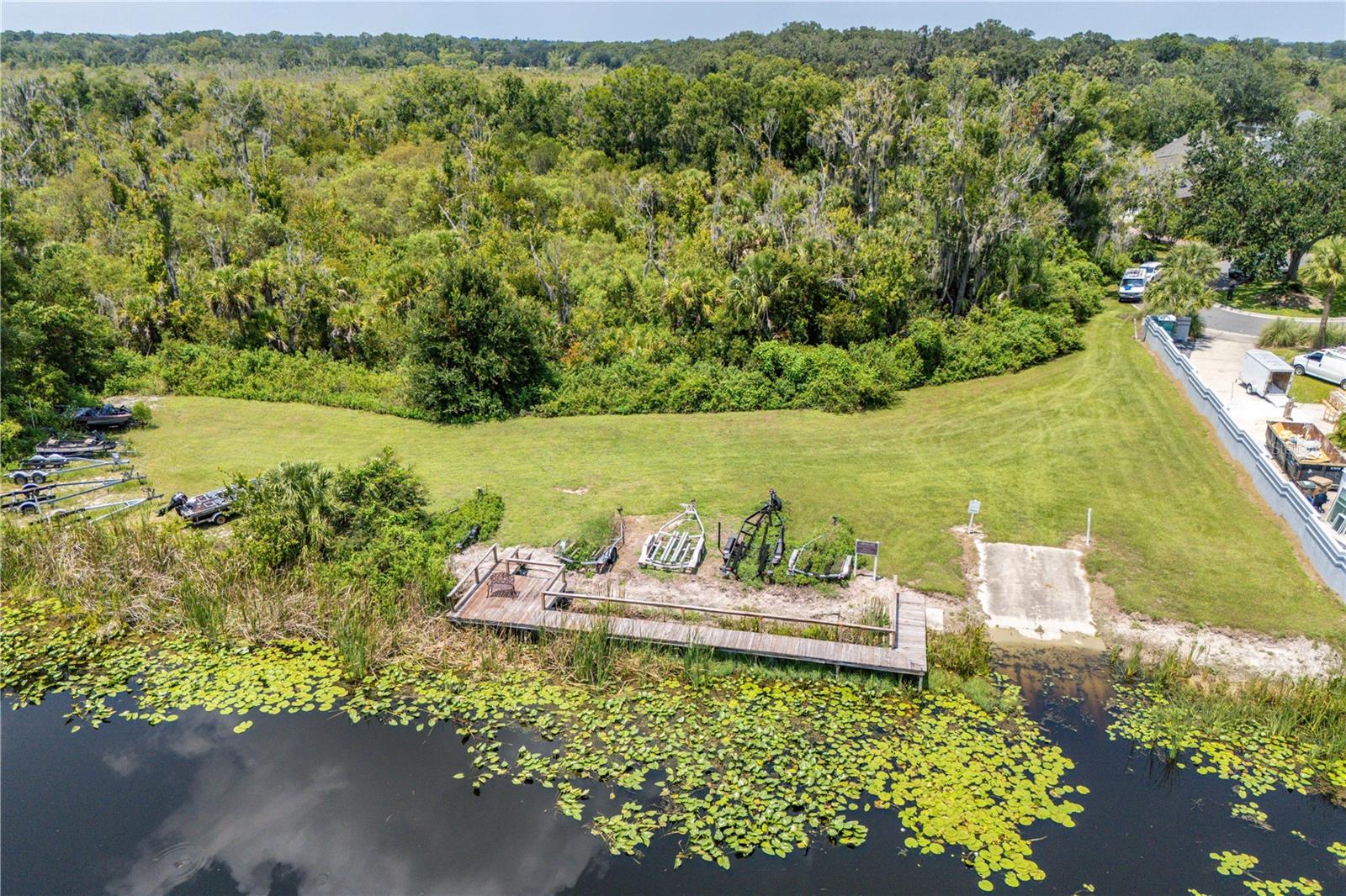 LAKE BEAUCLAIRE SUB - Residential