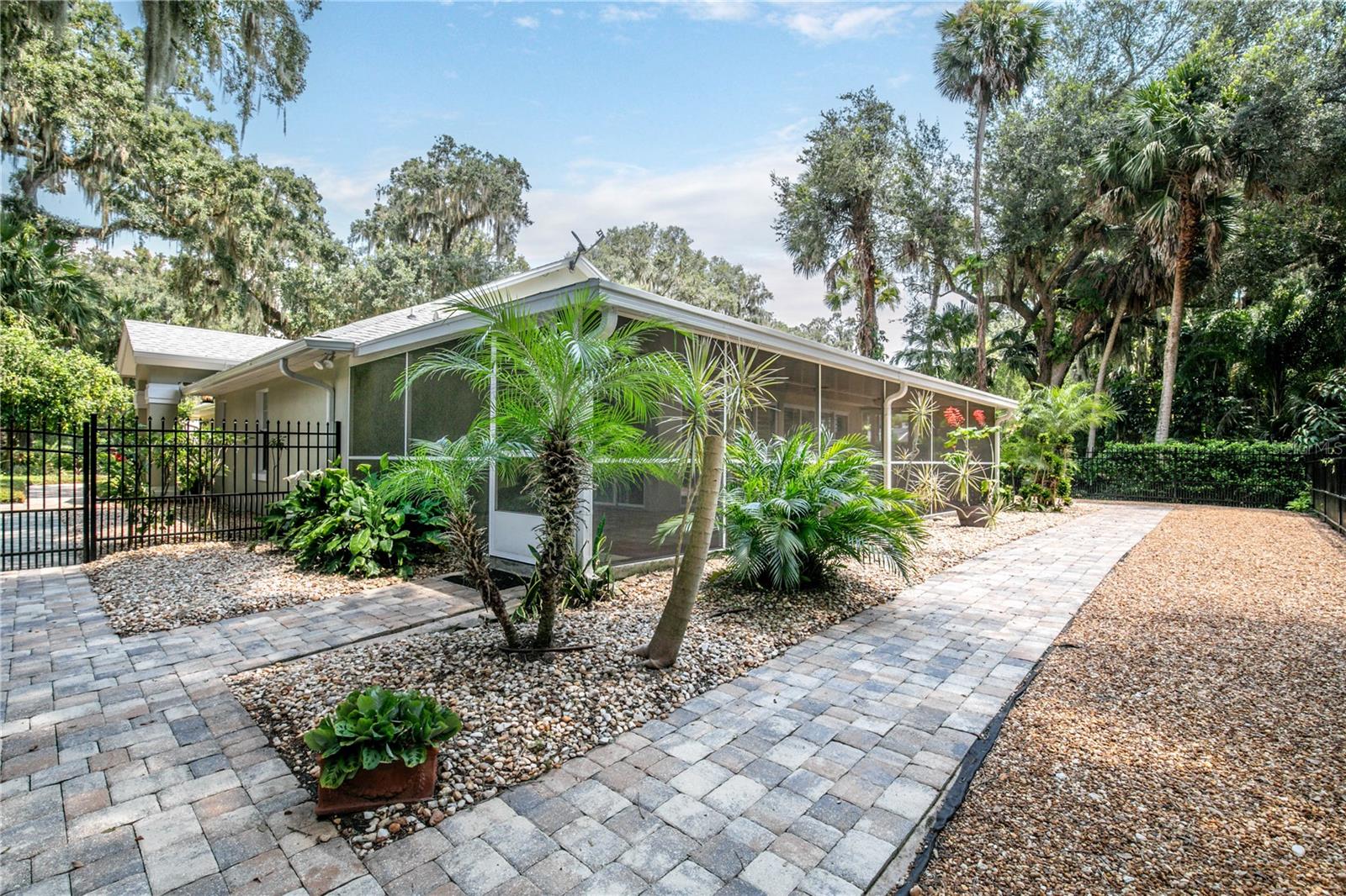 LAKE BEAUCLAIRE SUB - Residential