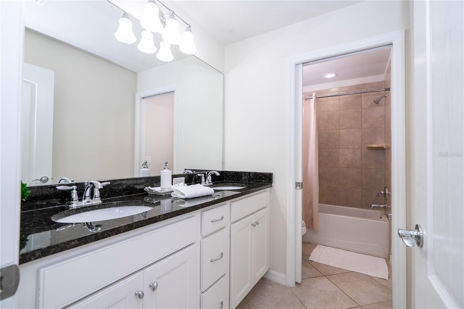 WINDSOR AT WESTSIDE PH 1 - Residential
