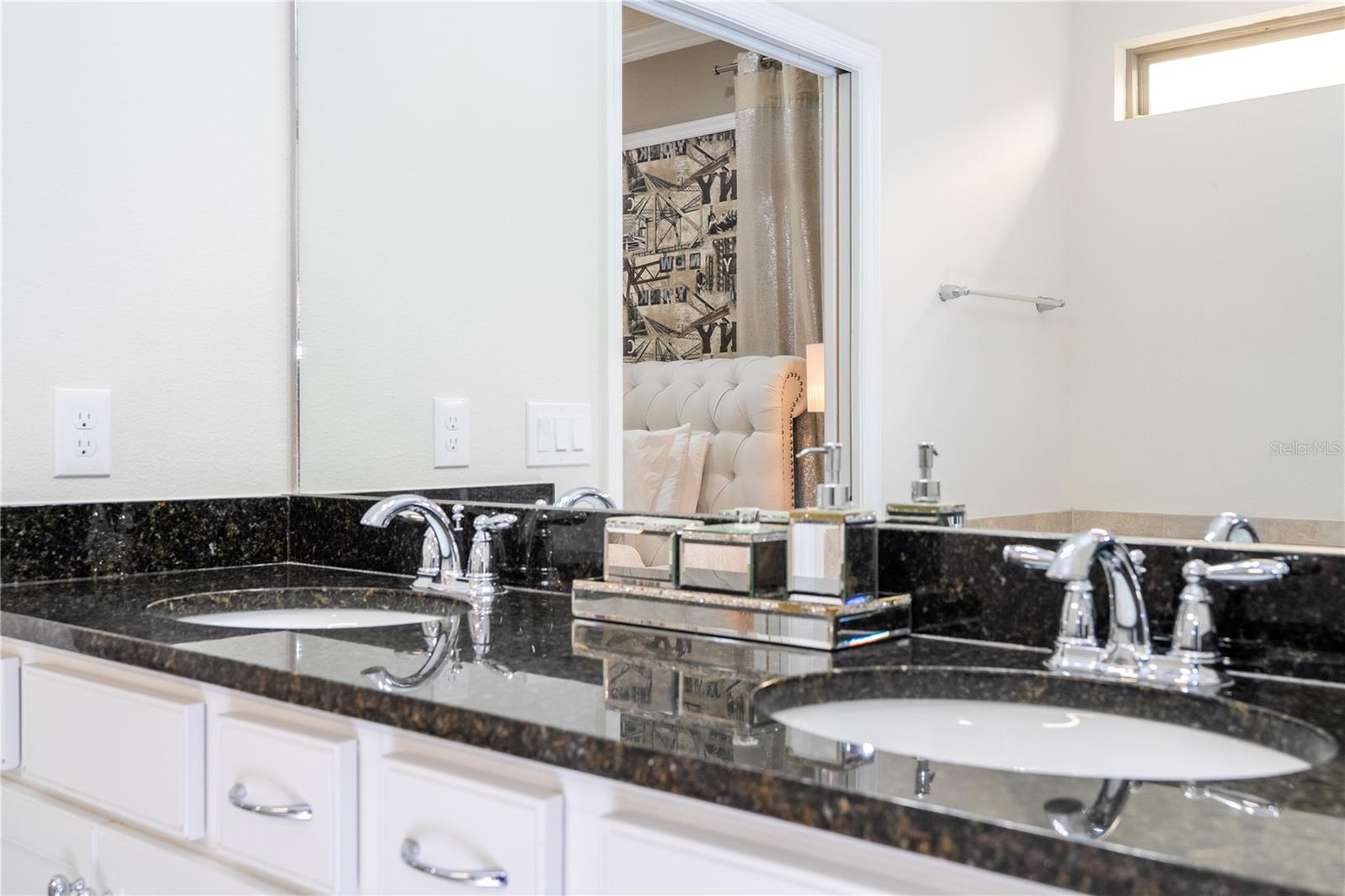 WINDSOR AT WESTSIDE PH 1 - Residential
