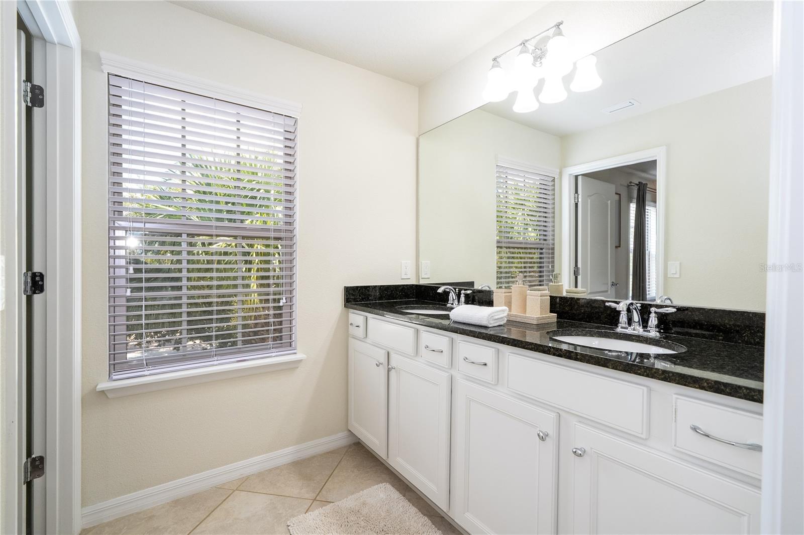 WINDSOR AT WESTSIDE PH 1 - Residential
