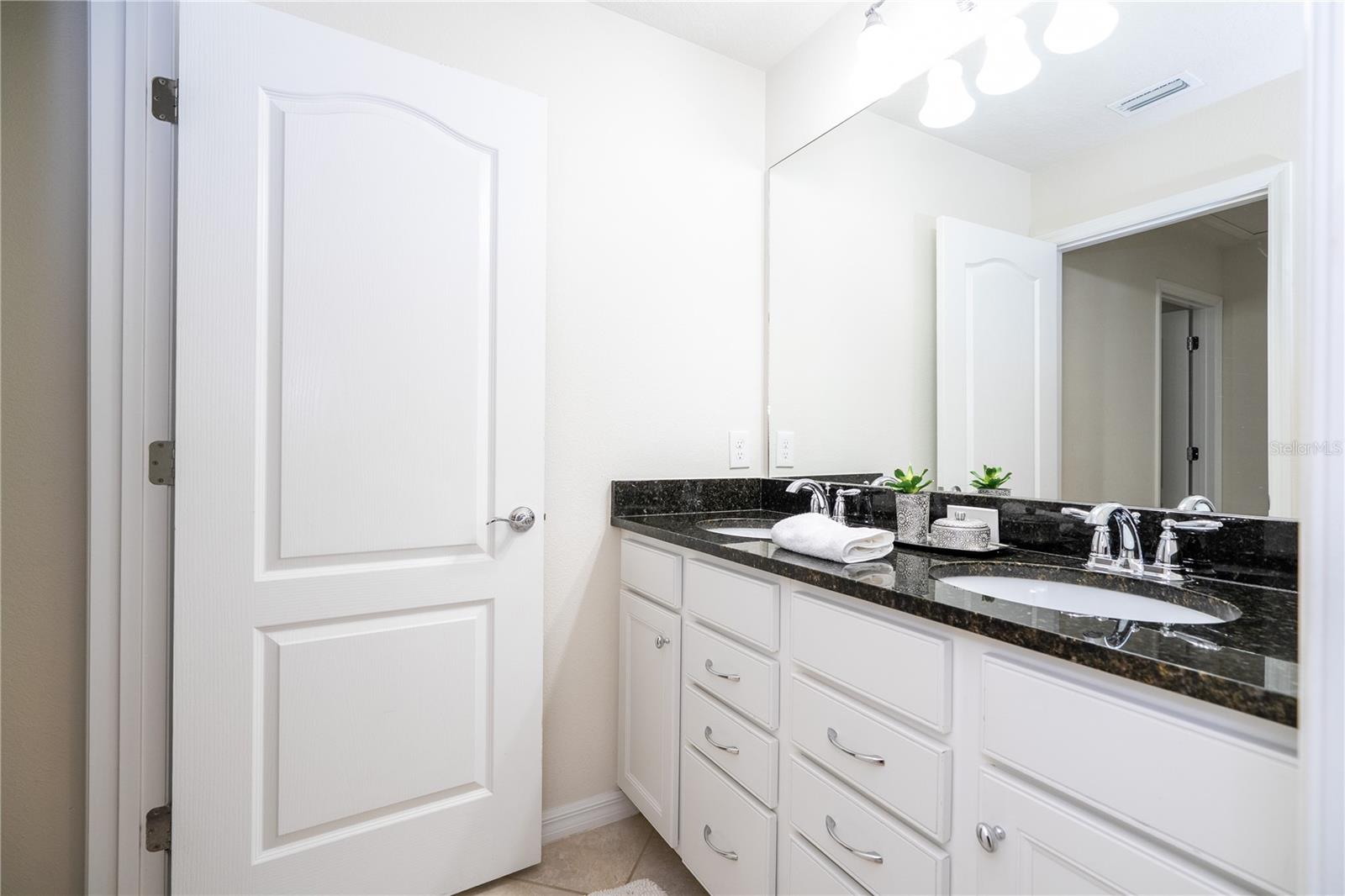 WINDSOR AT WESTSIDE PH 1 - Residential