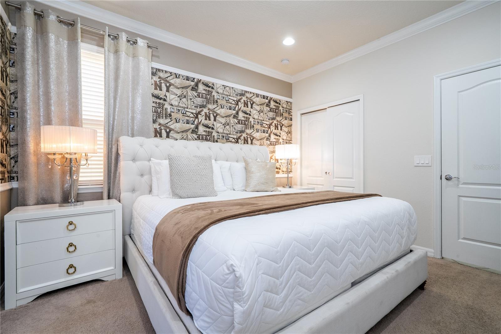 WINDSOR AT WESTSIDE PH 1 - Residential