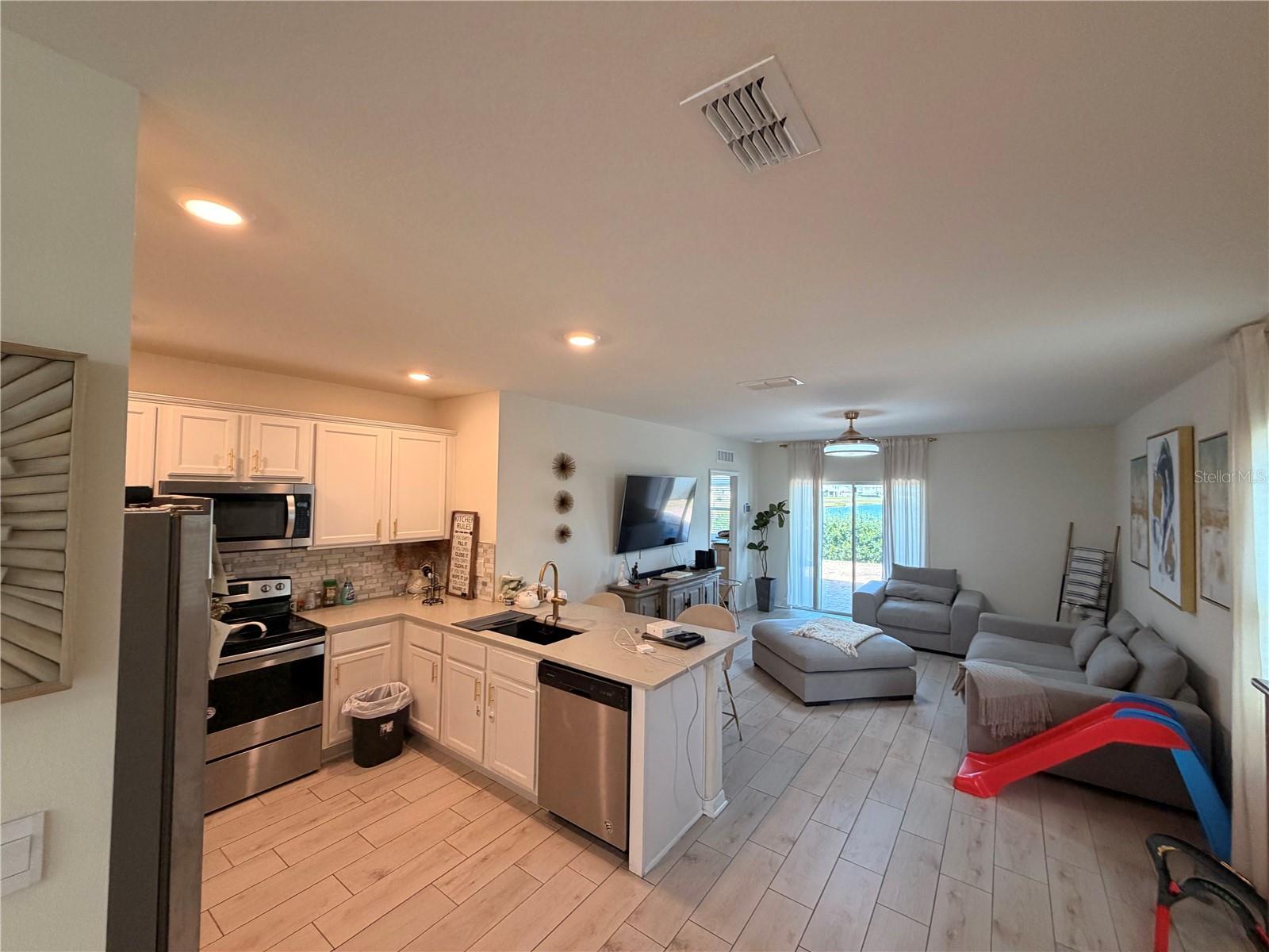 RIVERBEND AT CAMERON HEIGHTS PH 3 - Residential