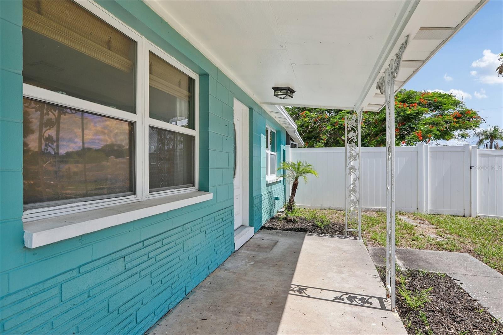 FAIRLAWN PARK MANOR - Residential