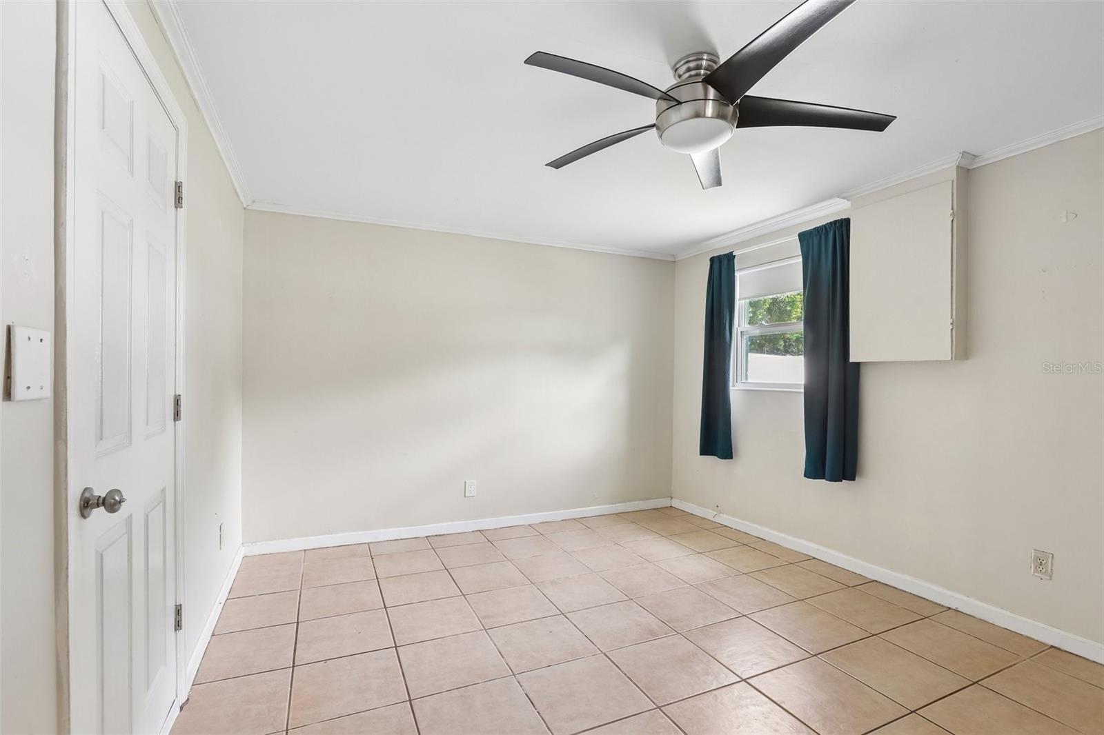 FAIRLAWN PARK MANOR - Residential