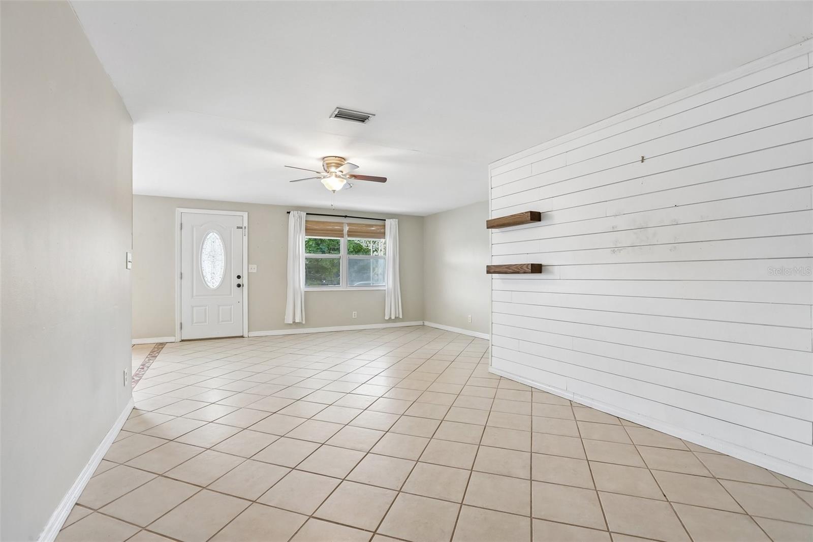 FAIRLAWN PARK MANOR - Residential
