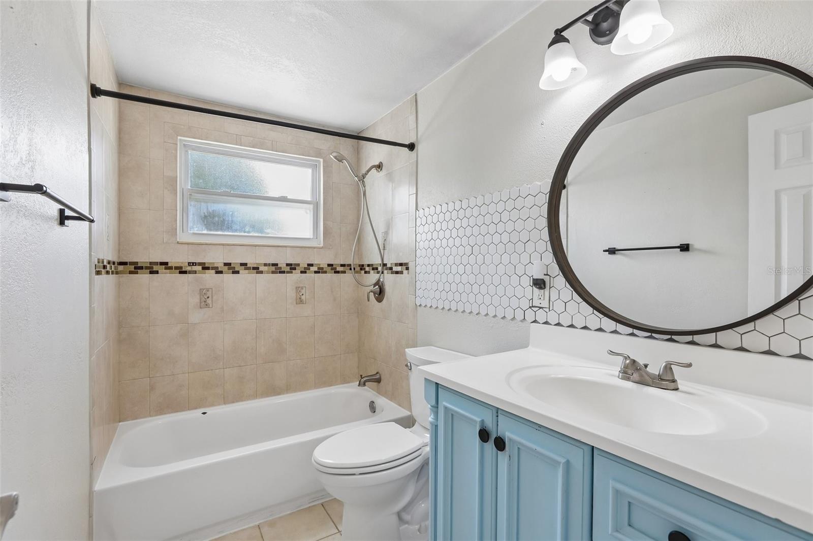 FAIRLAWN PARK MANOR - Residential
