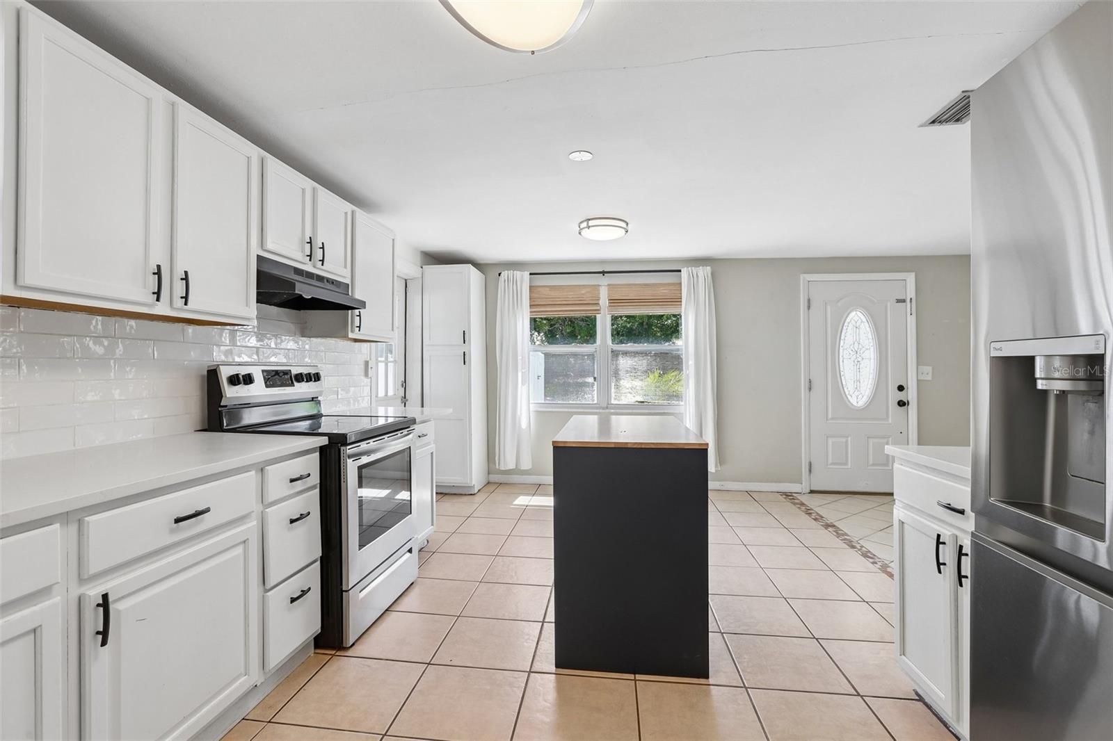 FAIRLAWN PARK MANOR - Residential