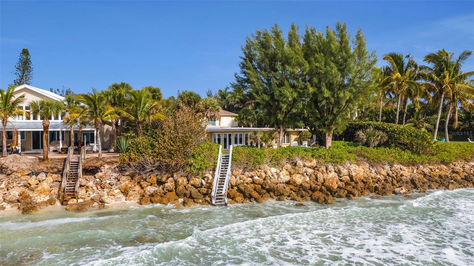 POINT OF ROCKS - Residential