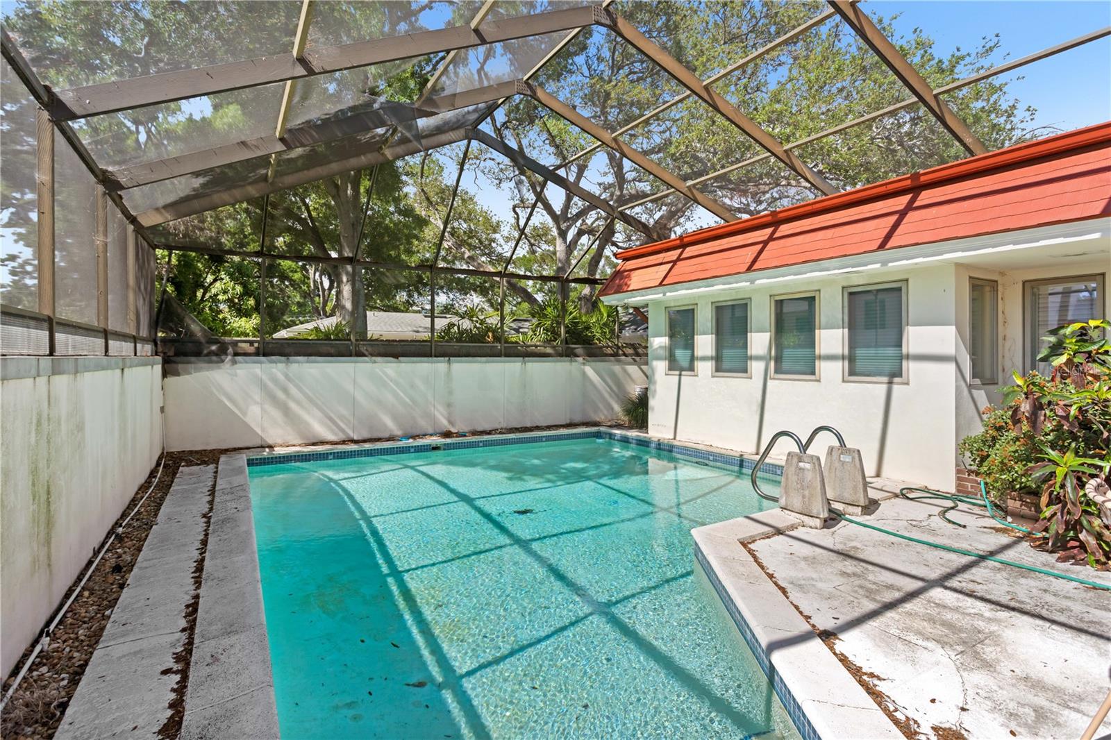 HESPERIDES MANOR - Residential