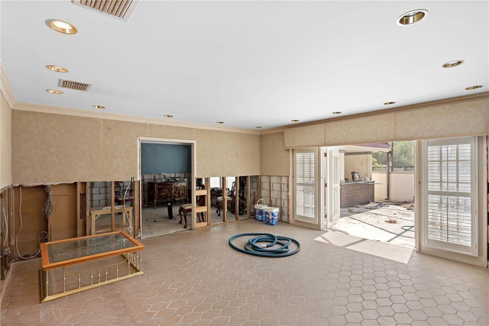 HESPERIDES MANOR - Residential