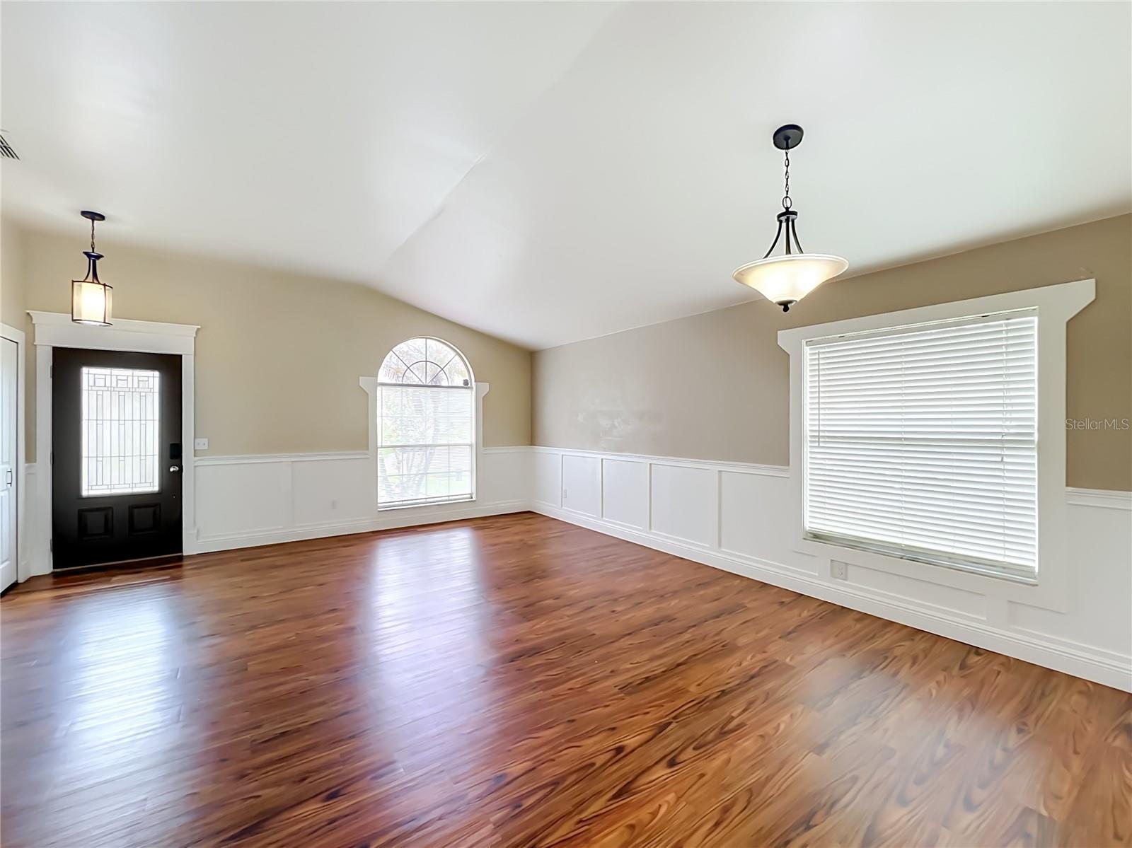 HUNTERS CREEK TR 350 PH 01 - Residential