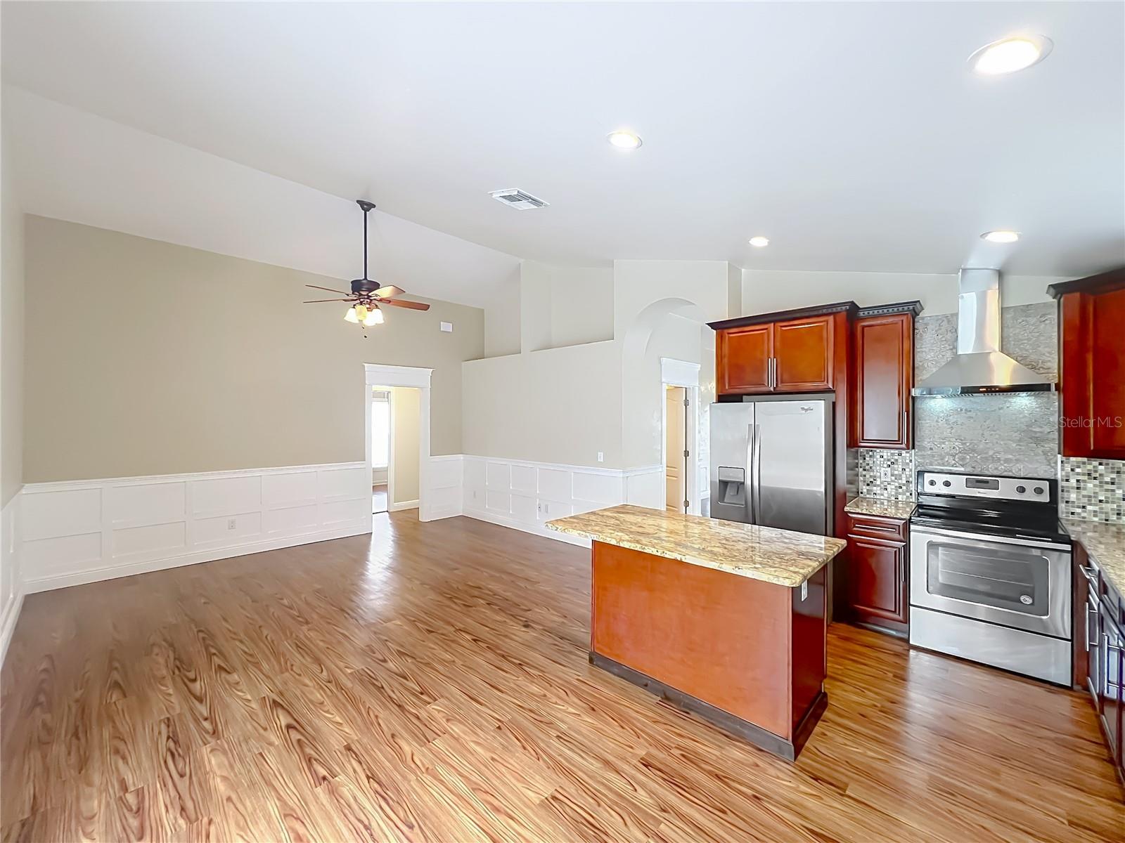 HUNTERS CREEK TR 350 PH 01 - Residential