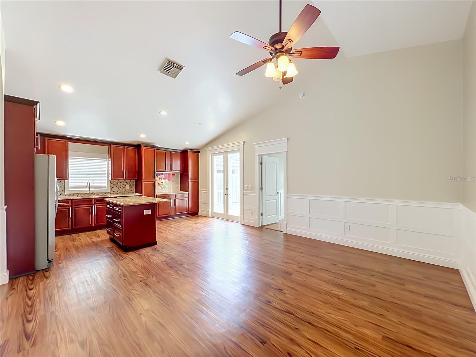 HUNTERS CREEK TR 350 PH 01 - Residential