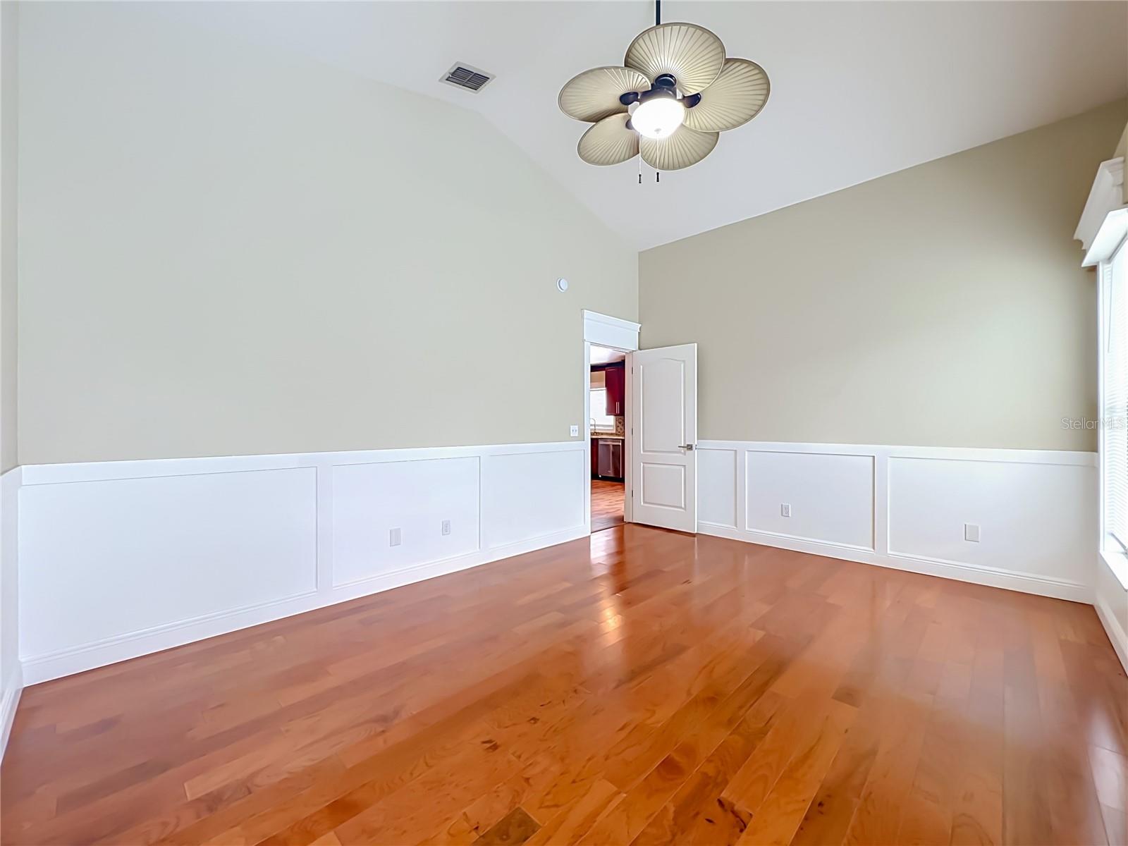 HUNTERS CREEK TR 350 PH 01 - Residential