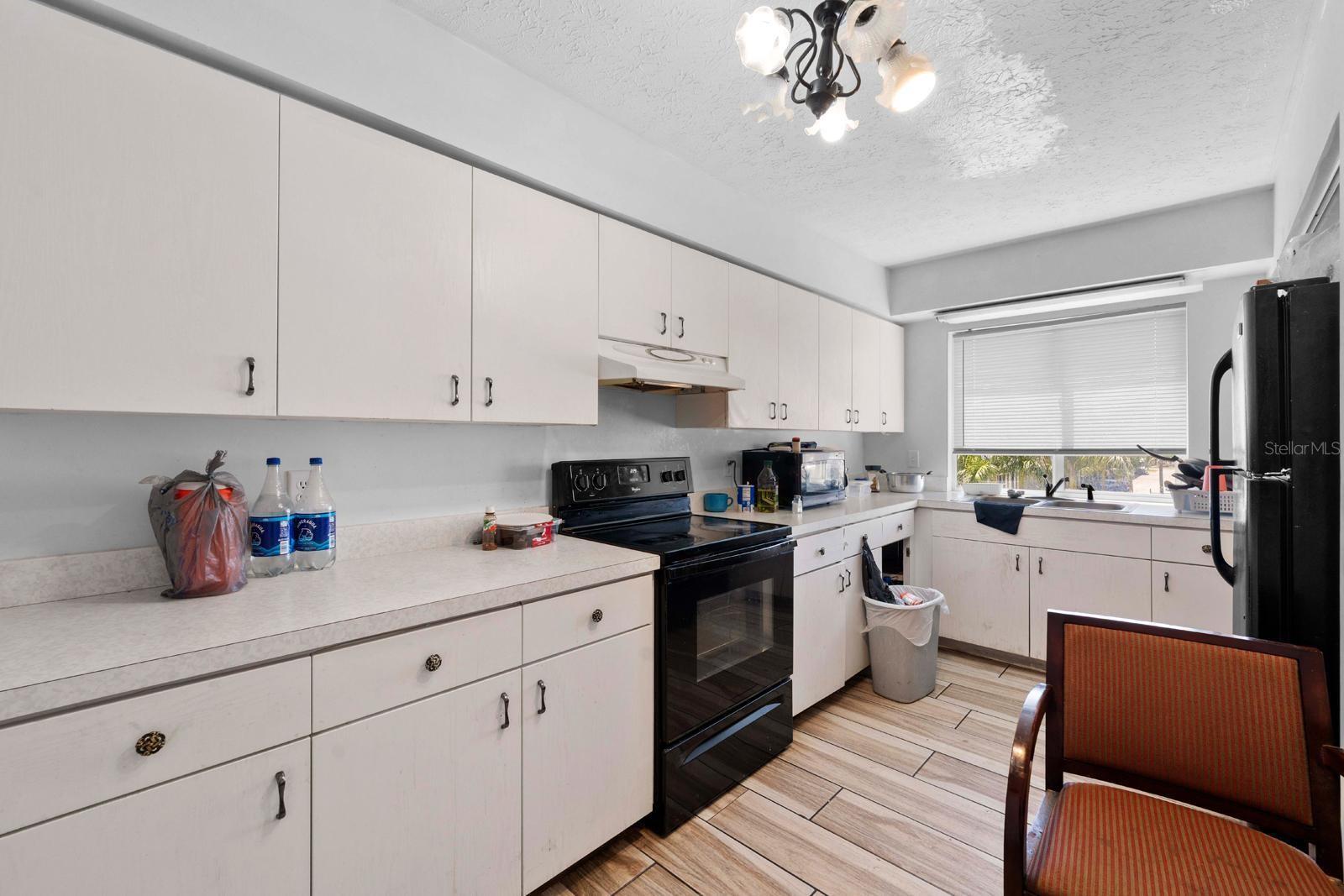 DREW PARK RE OF - Commercial Sale