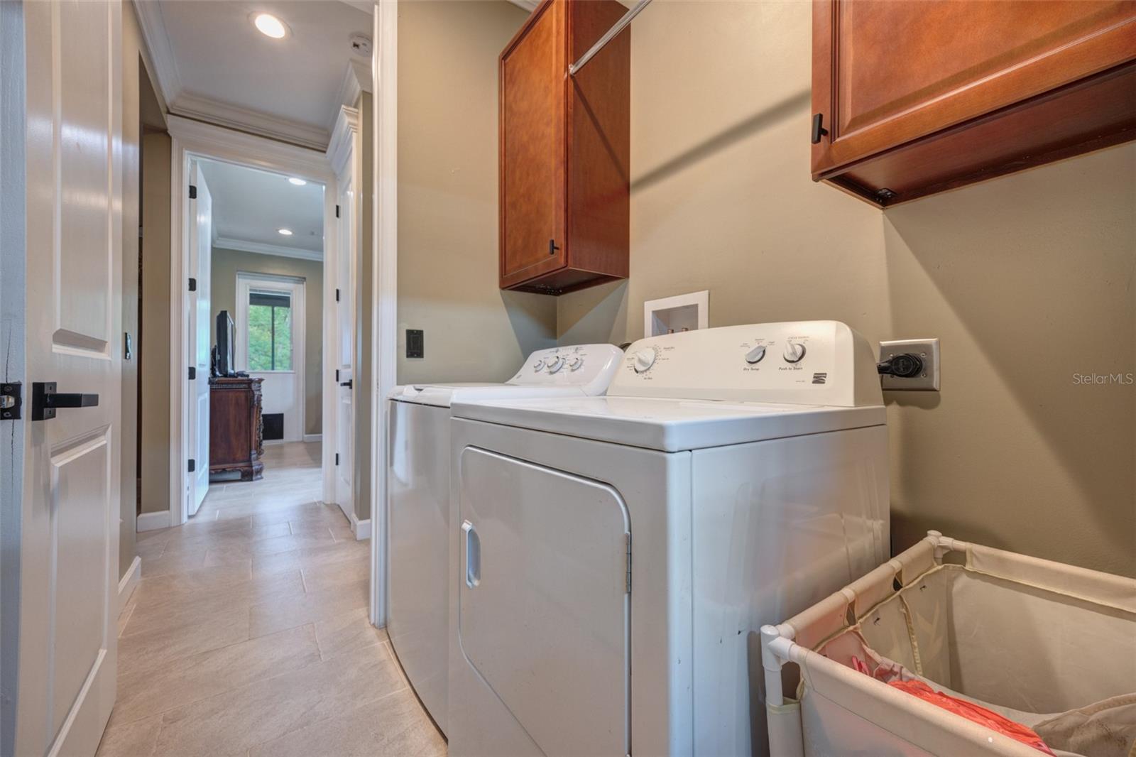 RIVERSIDE ESTATES - Residential