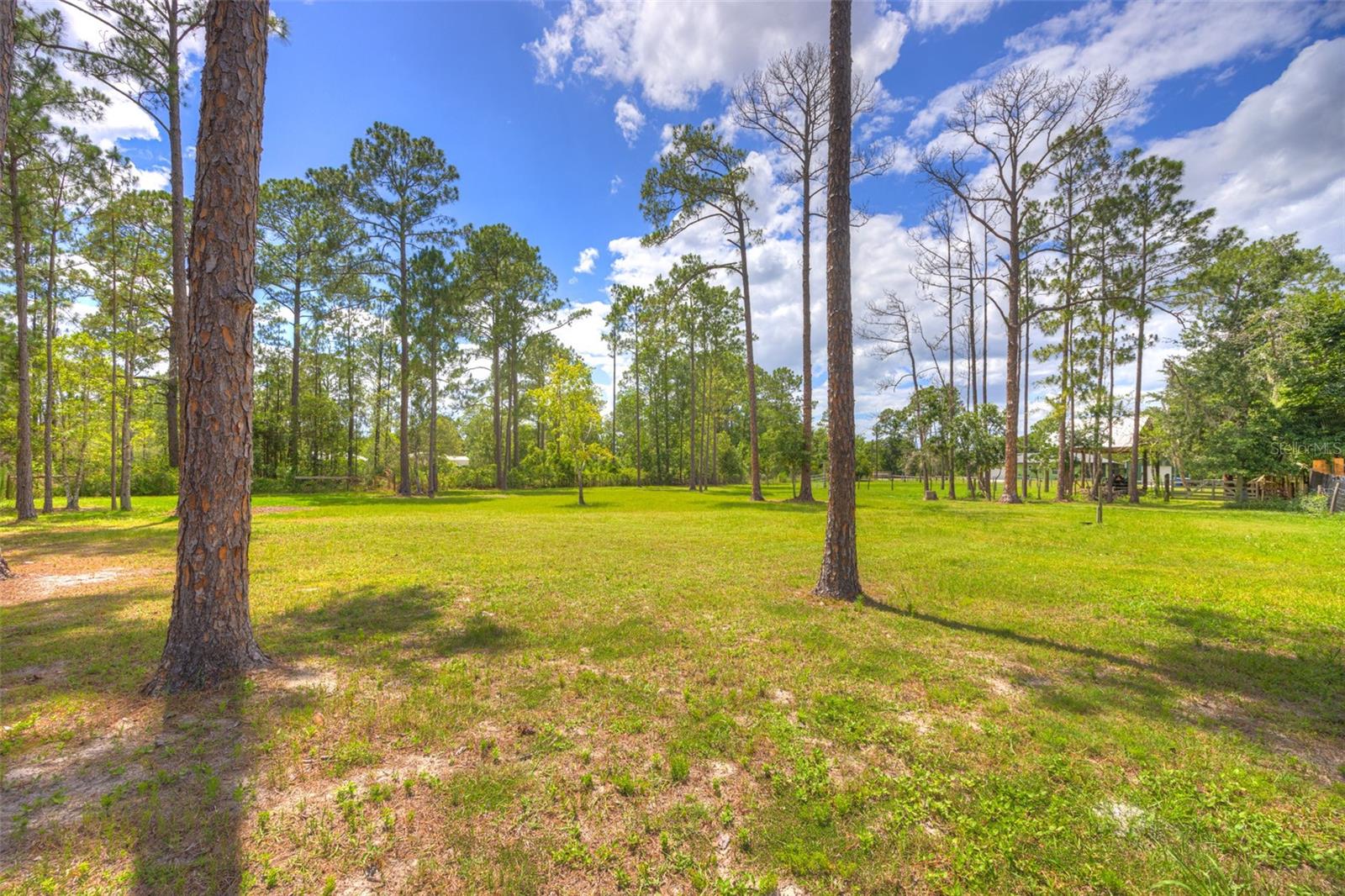 RIVERSIDE ESTATES - Residential