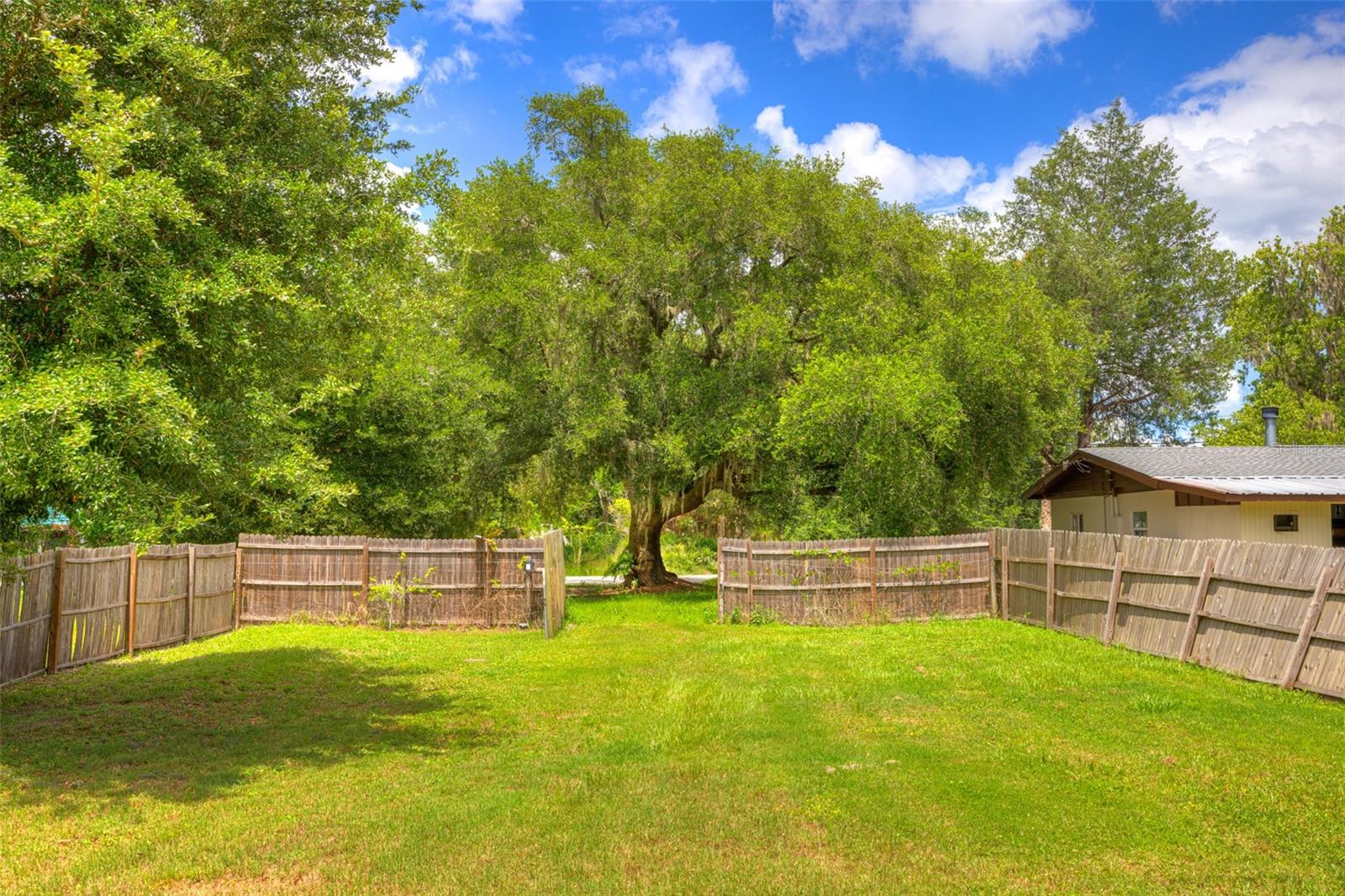RIVERSIDE ESTATES - Residential
