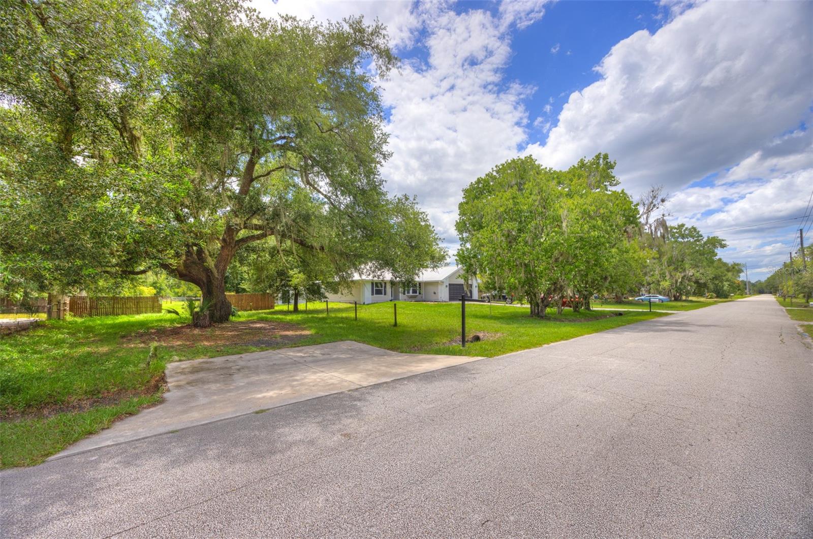 RIVERSIDE ESTATES - Residential