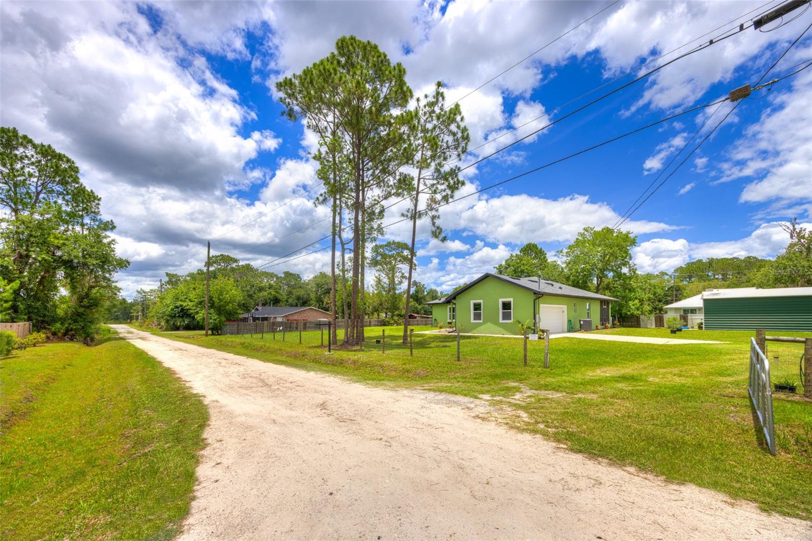 RIVERSIDE ESTATES - Residential
