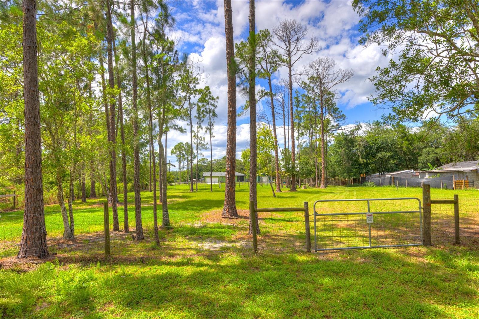 RIVERSIDE ESTATES - Residential