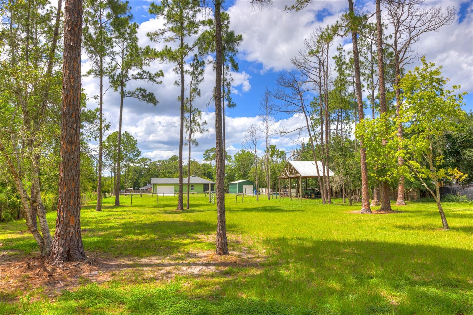 RIVERSIDE ESTATES - Residential