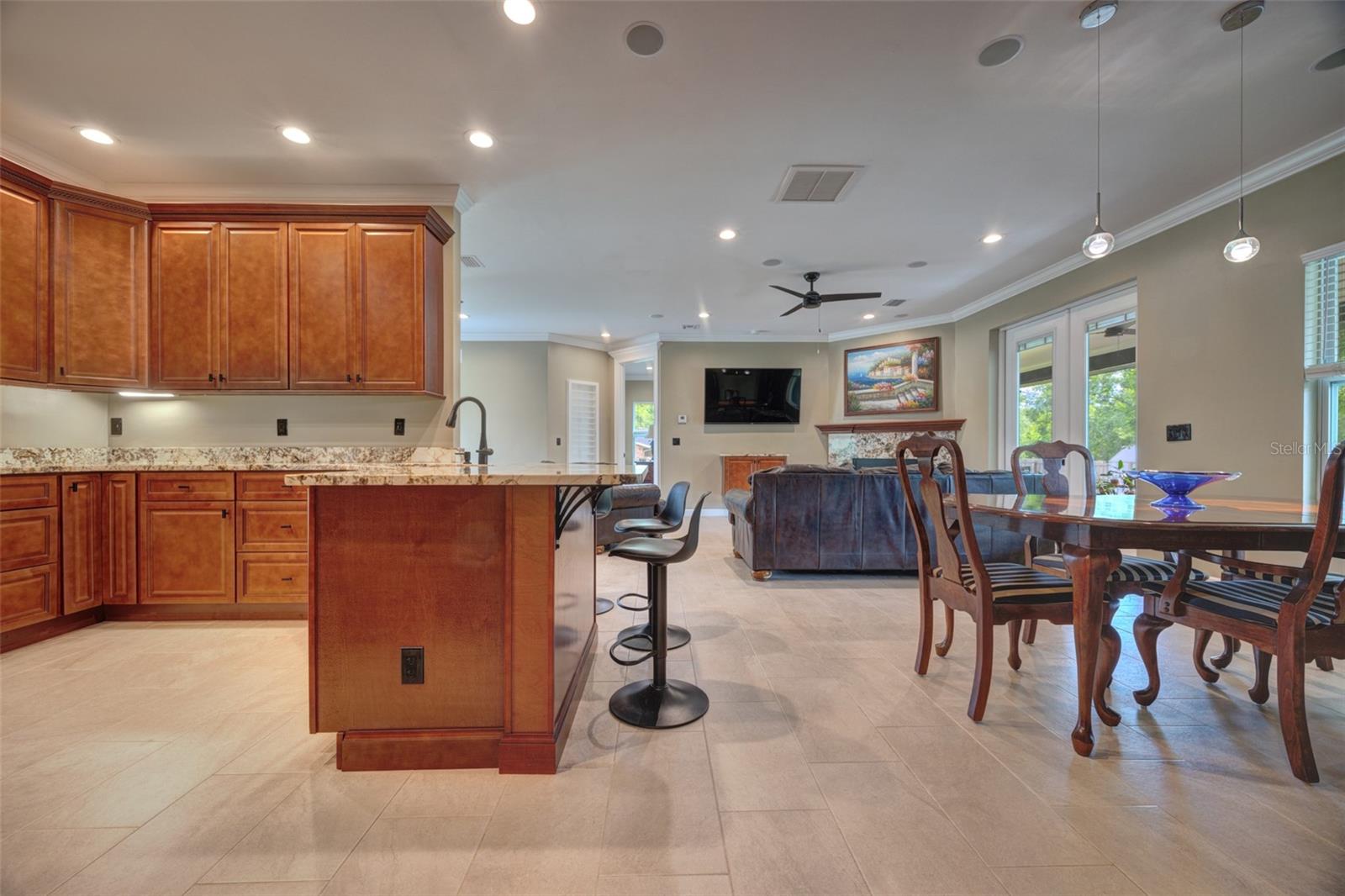 RIVERSIDE ESTATES - Residential