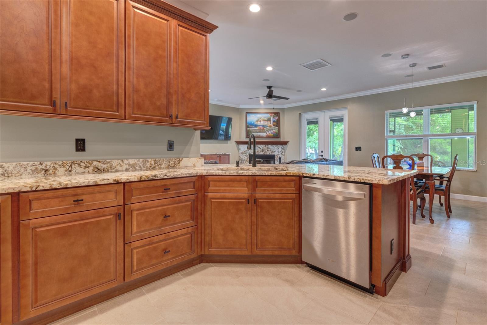 RIVERSIDE ESTATES - Residential