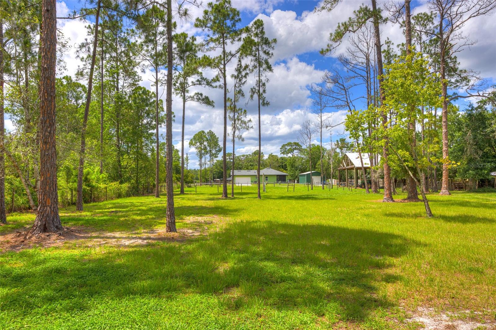 RIVERSIDE ESTATES - Residential