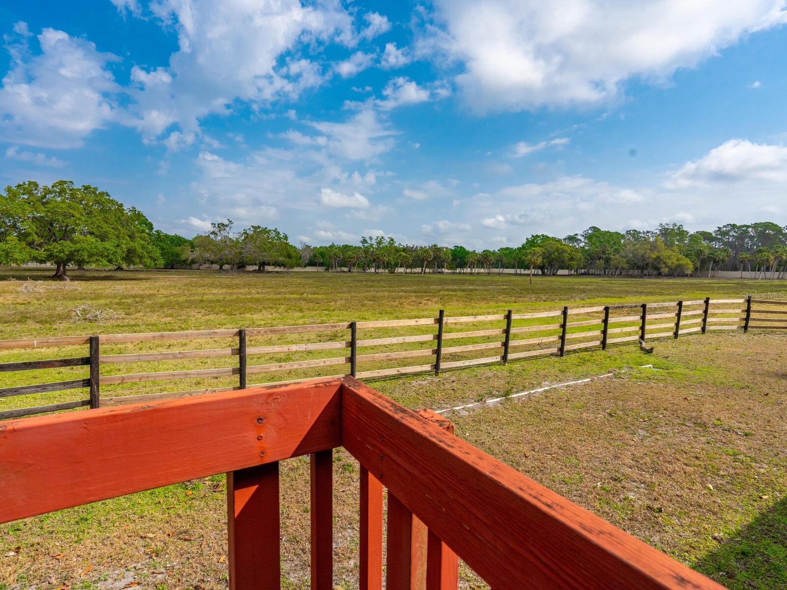 NORTH VENICE FARMS - Land
