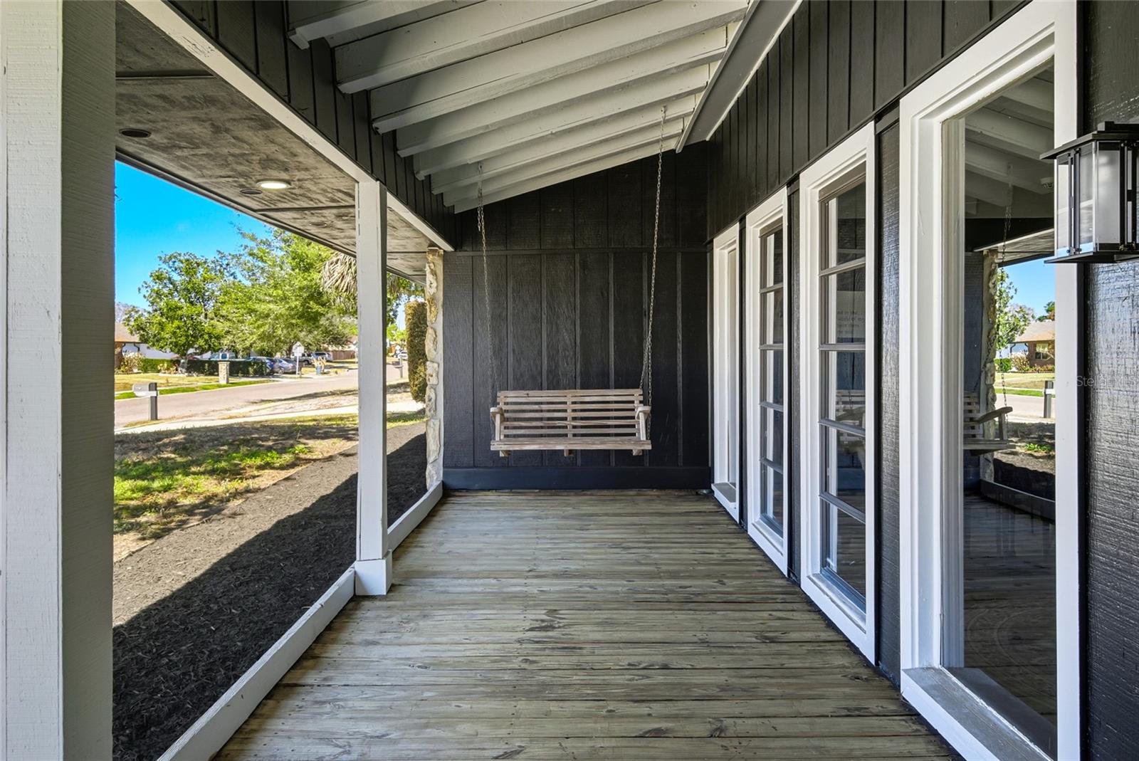 ENGLISH WOODS 1ST ADD - Residential