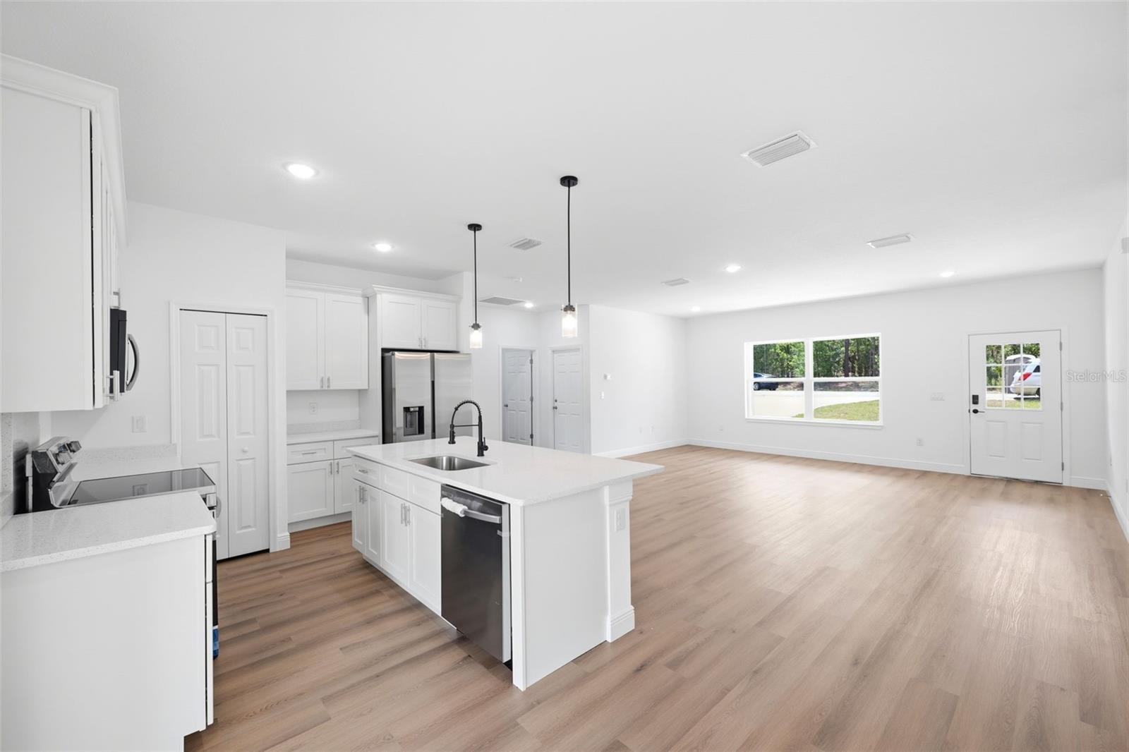 CITRUS SPGS UNIT 14 - Residential
