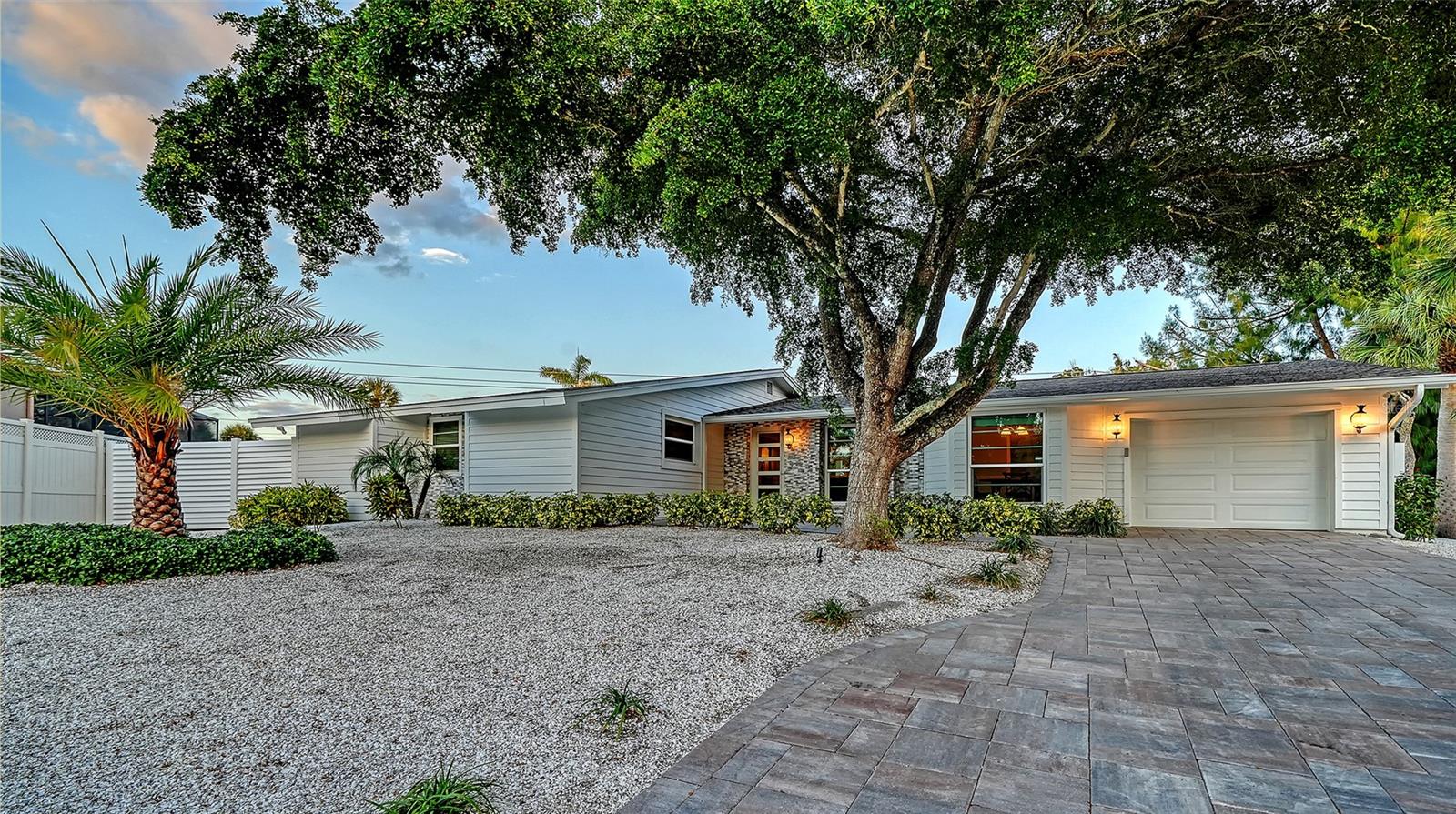 SIESTAS BAYSIDE WATERSIDE SOUTH - Residential