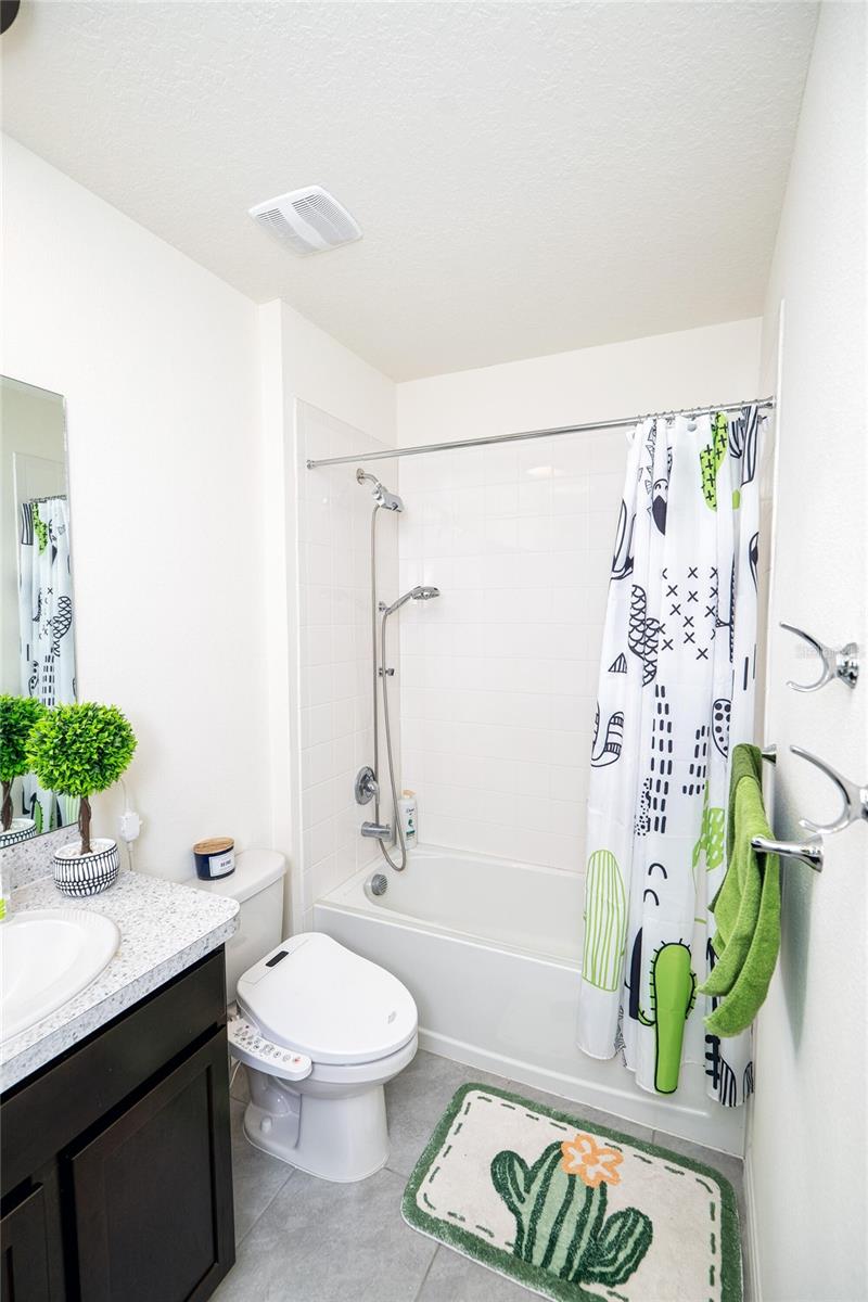 TRINITY WOODS - Residential