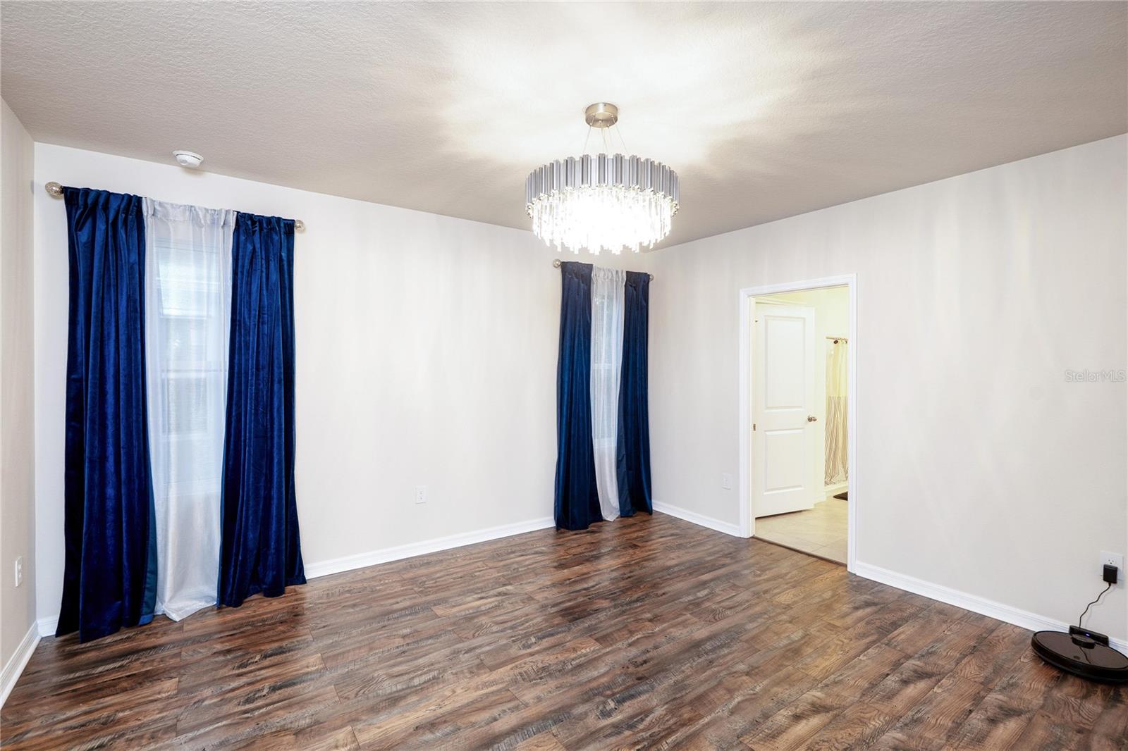 TRINITY WOODS - Residential