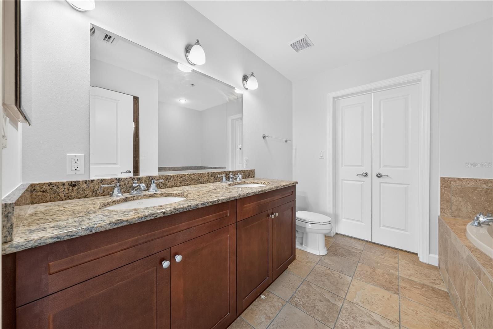 WELLESLEY CONDO - Residential