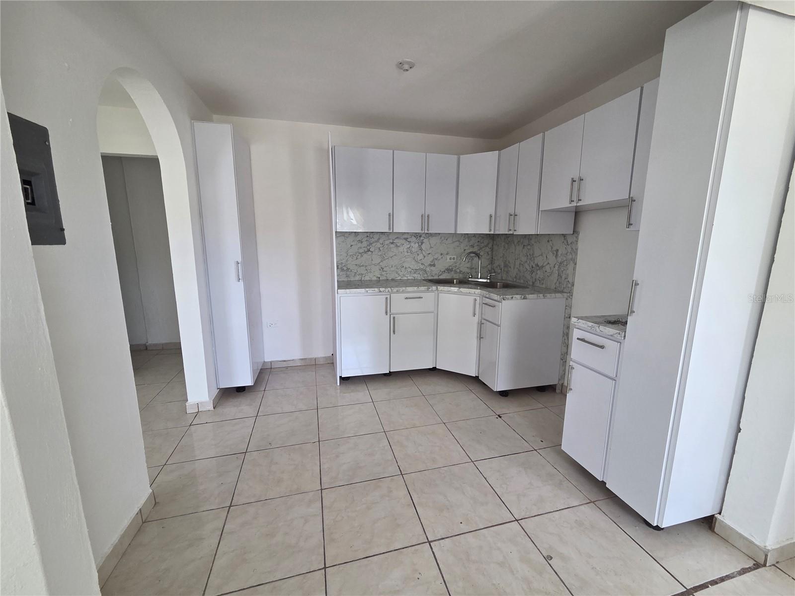 HATO REY, MARTIN PEÑA - Residential Income