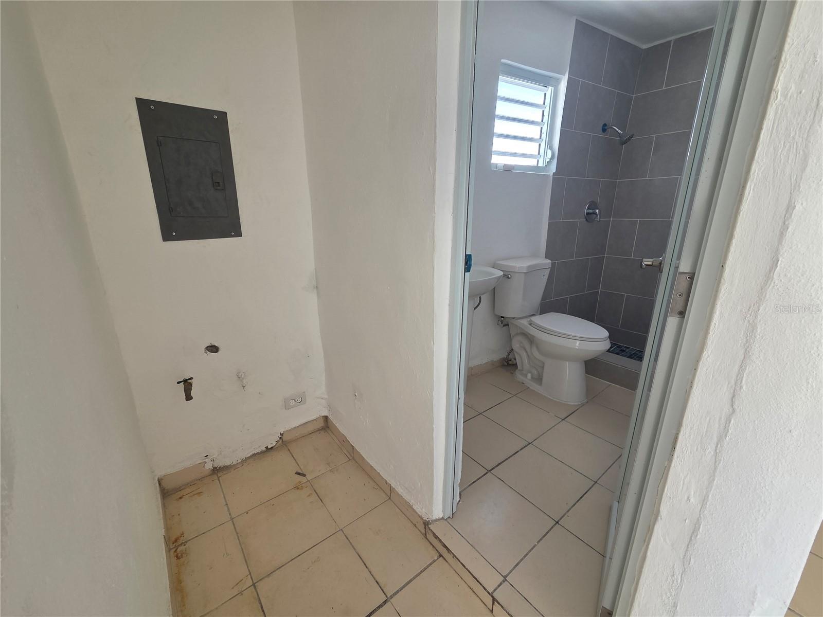 HATO REY, MARTIN PEÑA - Residential Income