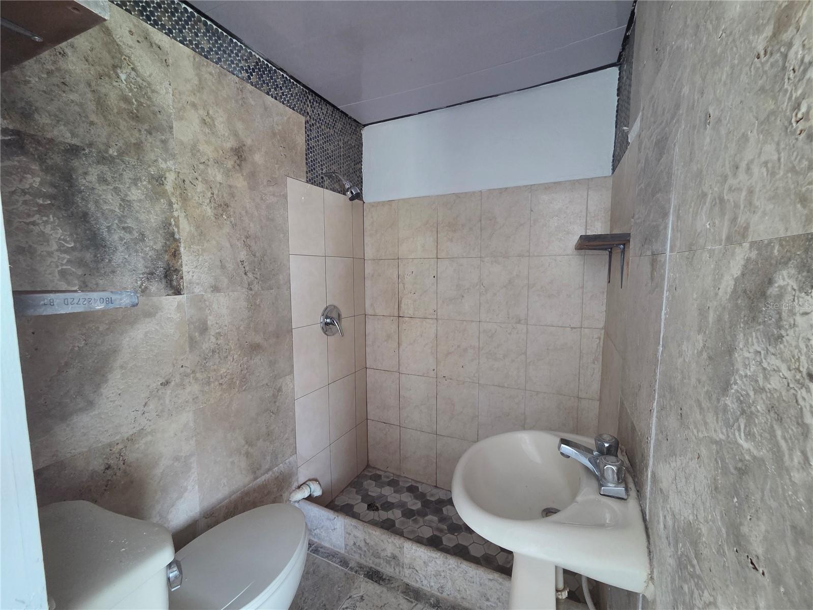 HATO REY, MARTIN PEÑA - Residential Income