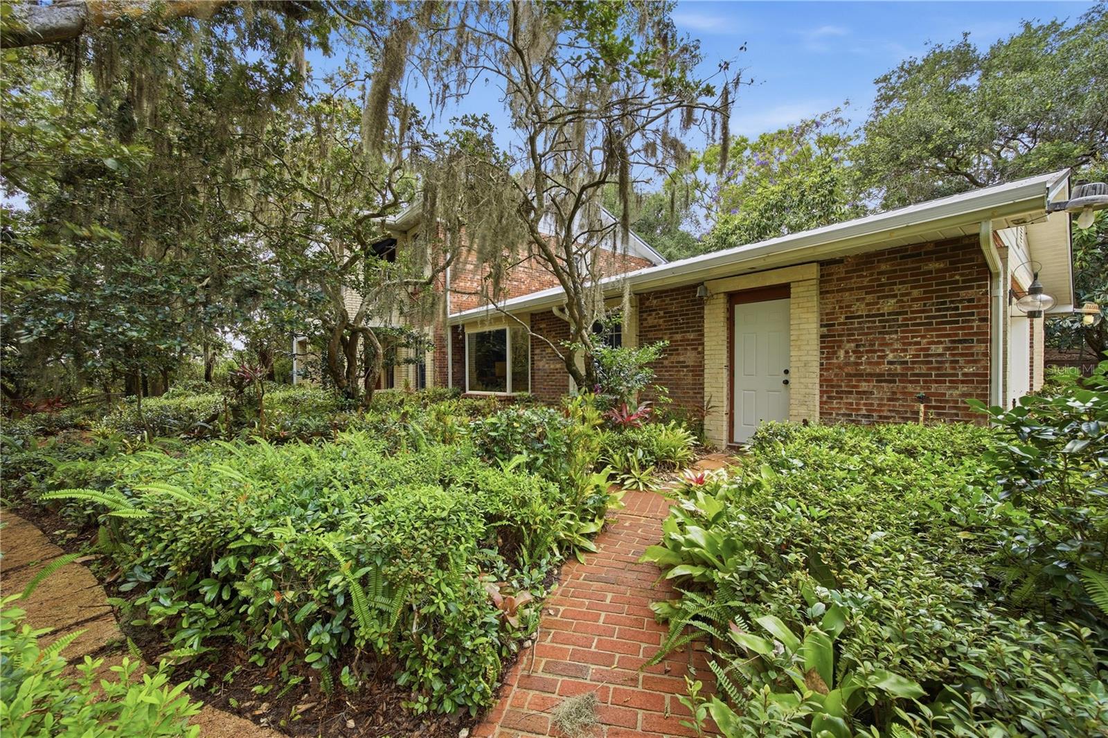 TAMPA & TARPON SPGS LAND CO - Residential