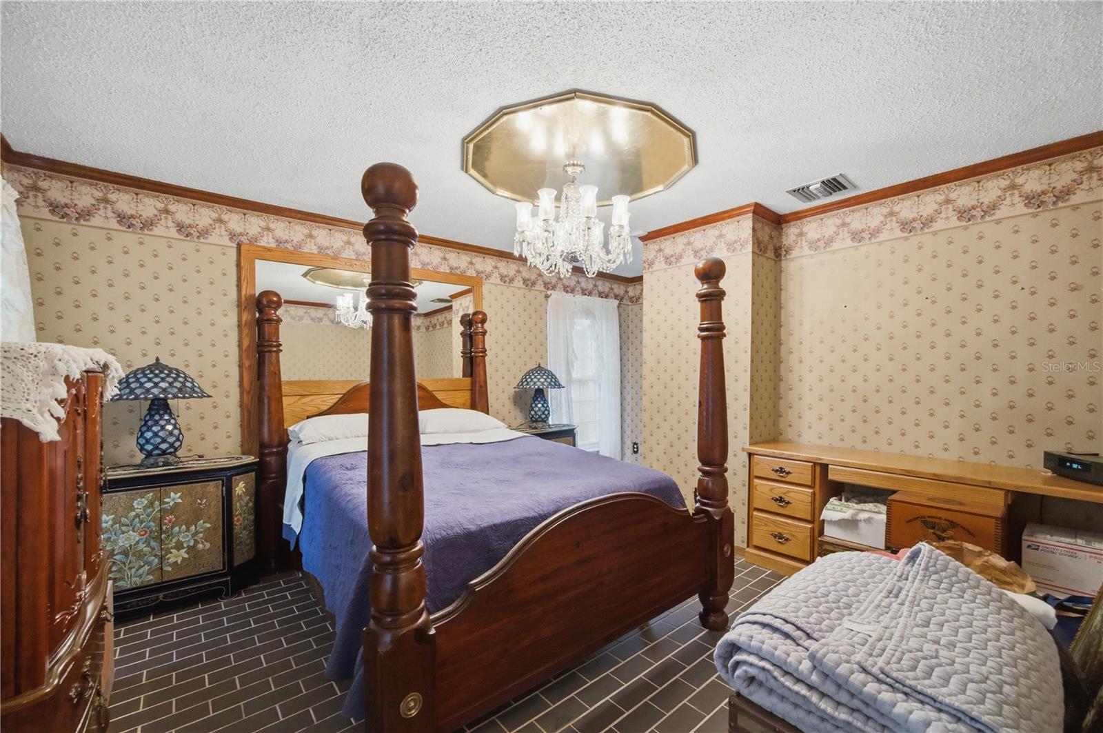 TAMPA & TARPON SPGS LAND CO - Residential